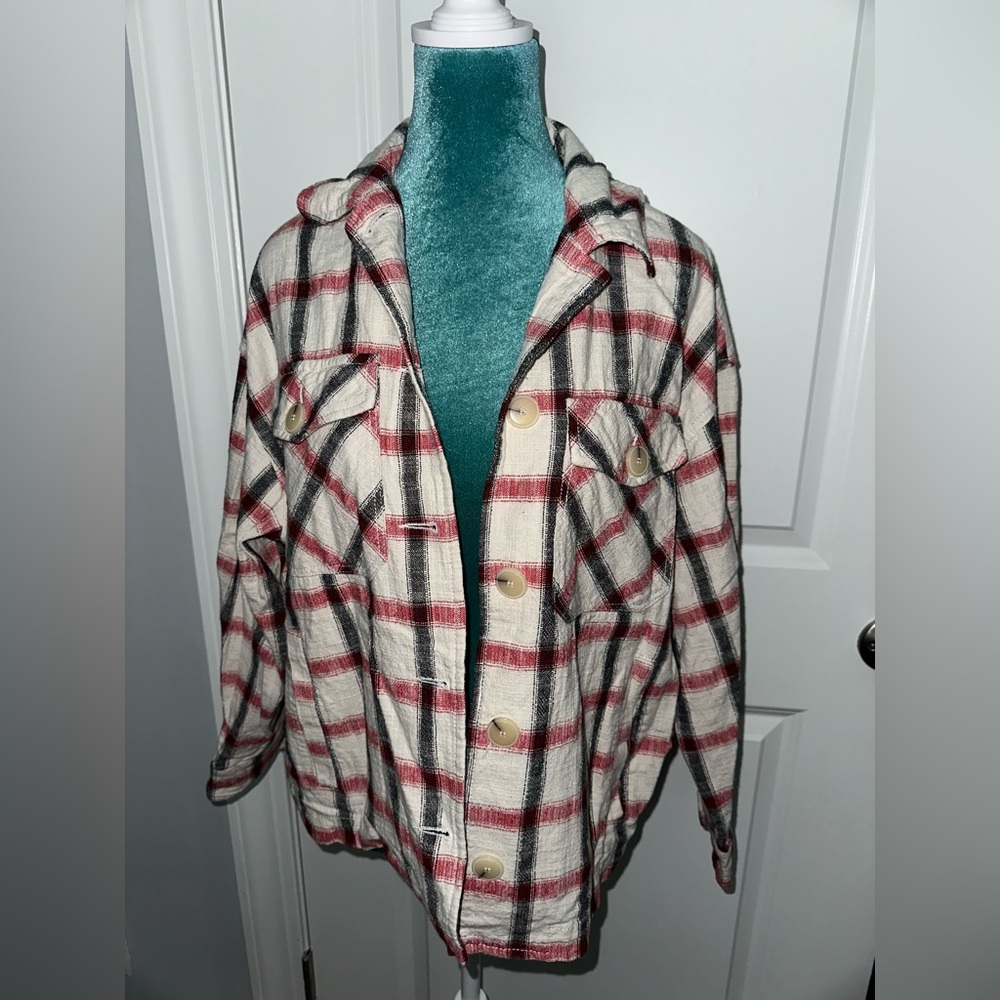 Plaid button down 👚✨